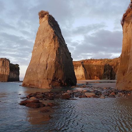 The Hole In The Rock Yurt Hotel Cape Foulwind Exterior foto