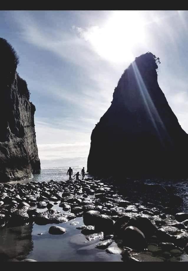 The Hole In The Rock Yurt Hotel Cape Foulwind Exterior foto