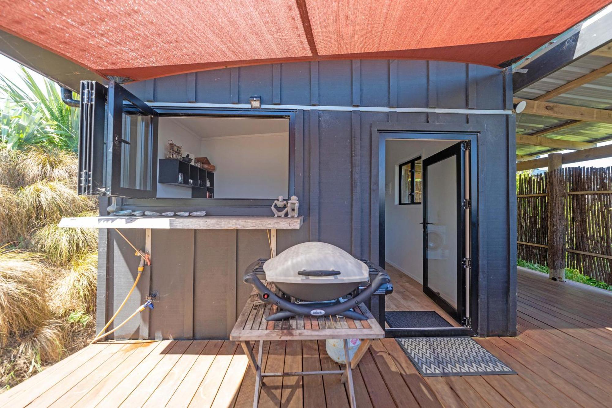 The Hole In The Rock Yurt Hotel Cape Foulwind Exterior foto