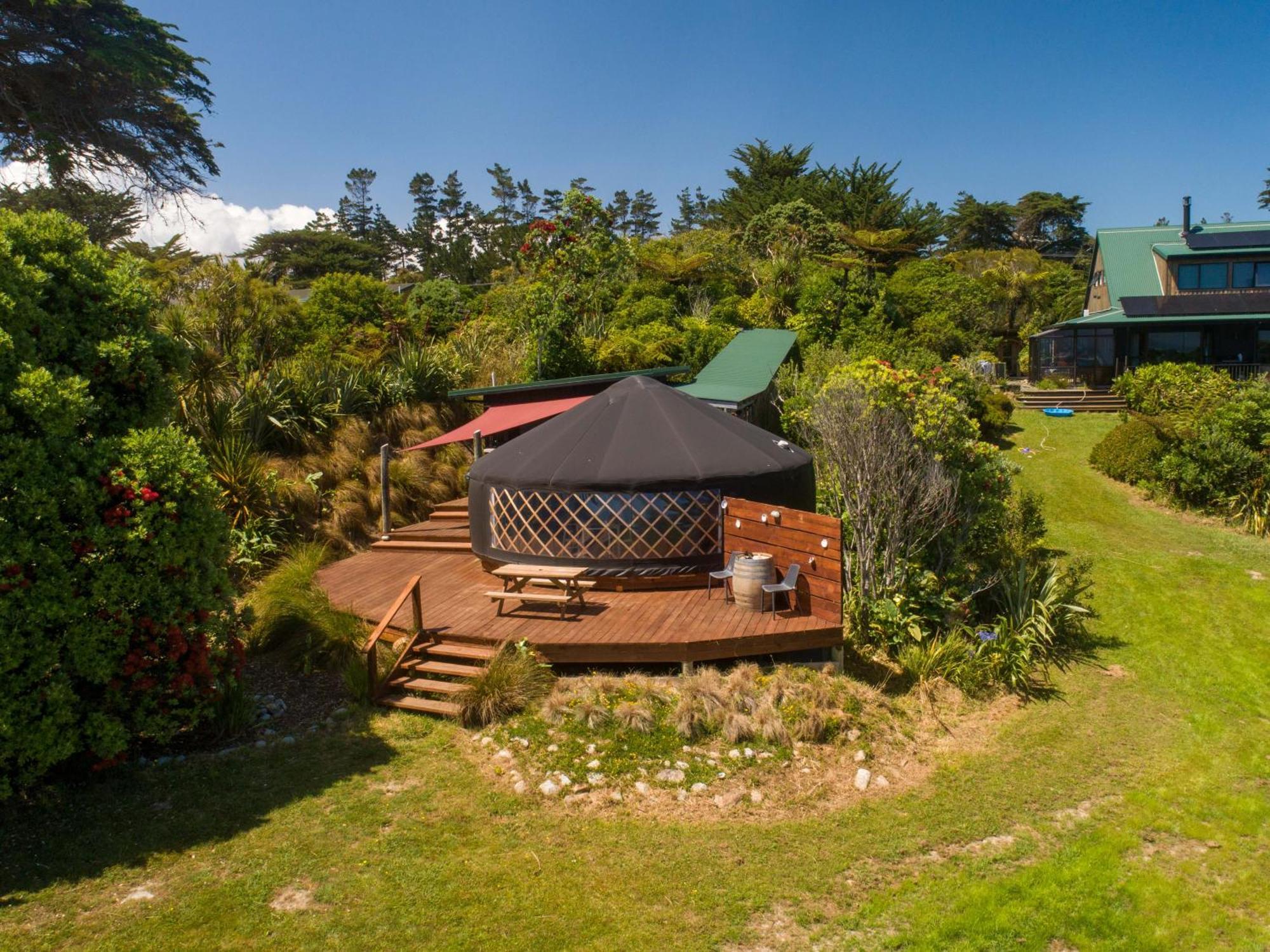 The Hole In The Rock Yurt Hotel Cape Foulwind Exterior foto